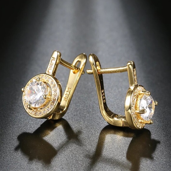 NEW 925 STERLING SILVER DIAMOND STUD EARRINGS, WONDERFUL EARRINGS, WOW EARRINGS - Picture 2 of 4